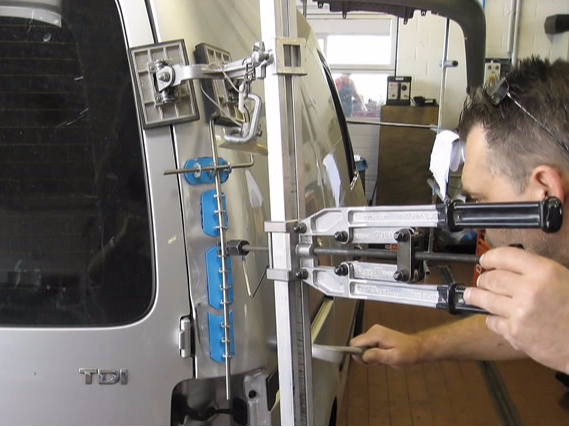 Westerburg Oldenburg Unfallschaden reparieren Klebepads